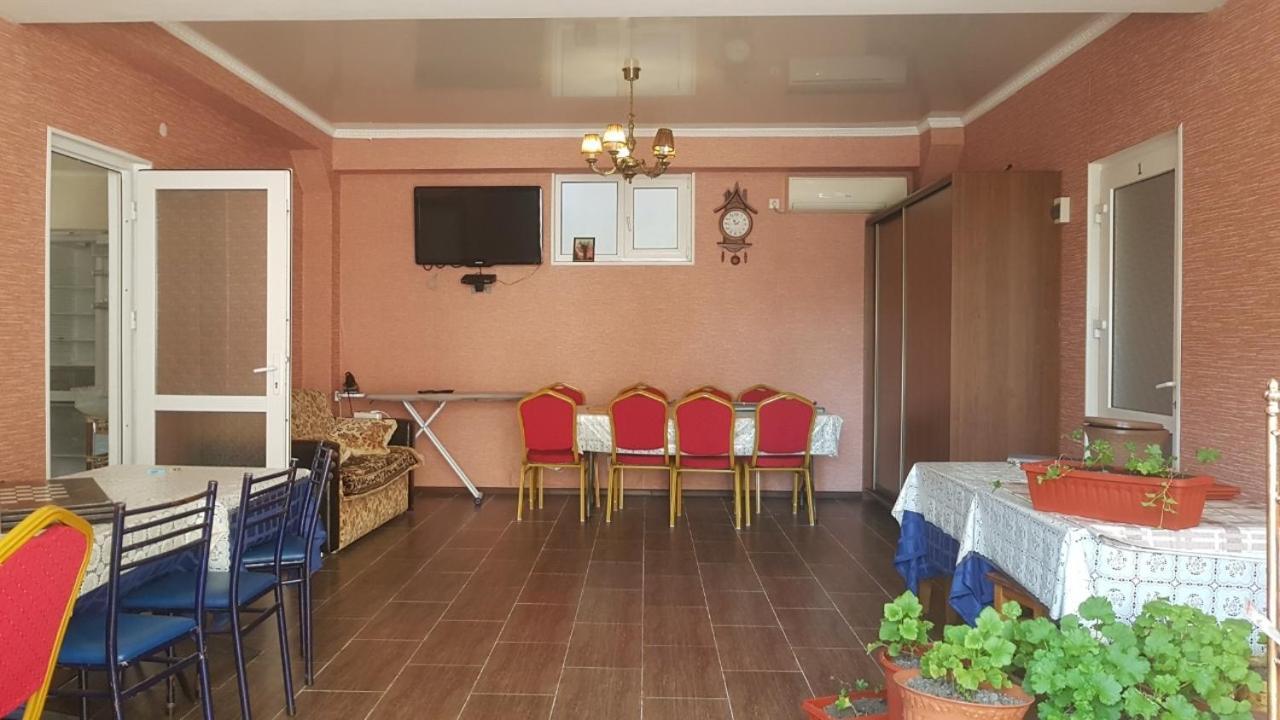 Holidays In Sukhum Sukhumi Exterior photo